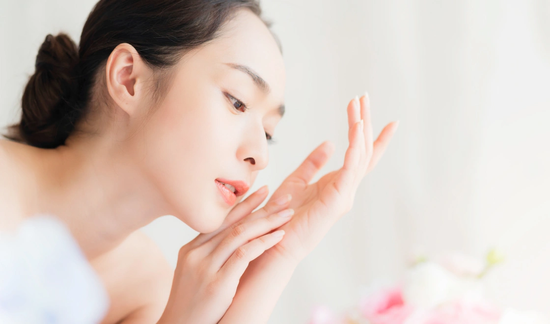 女性