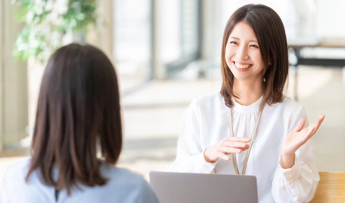 女性